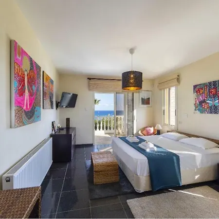 Villa Protaras Beachfront Art